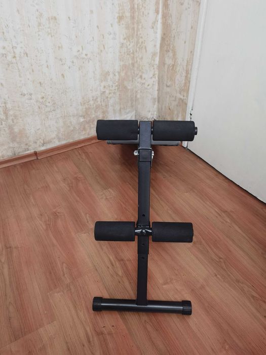 Продавам лежанка за коремни преси