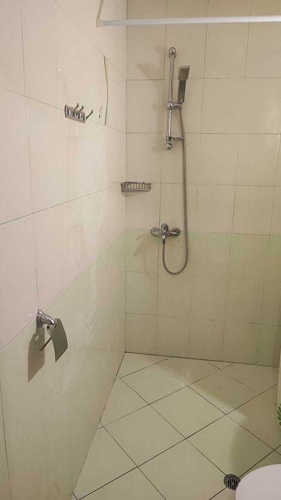 Дава се под наем Двустаен апартамент в Варна, Левски - 80 кв.м за 484.5 € - Снимка #5