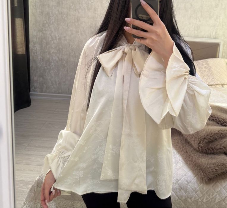 Кофта новая очень стильное