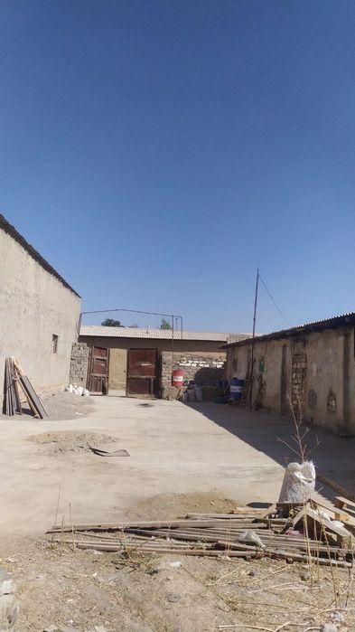 Yengi ozbekistonda tarafda uy sotiladu