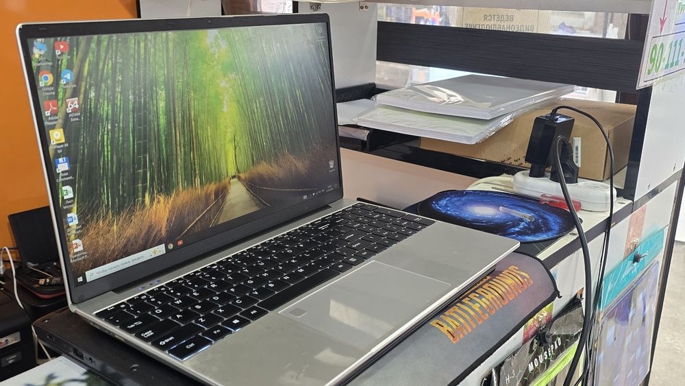 Notebook sotiladi Deyarli yengi