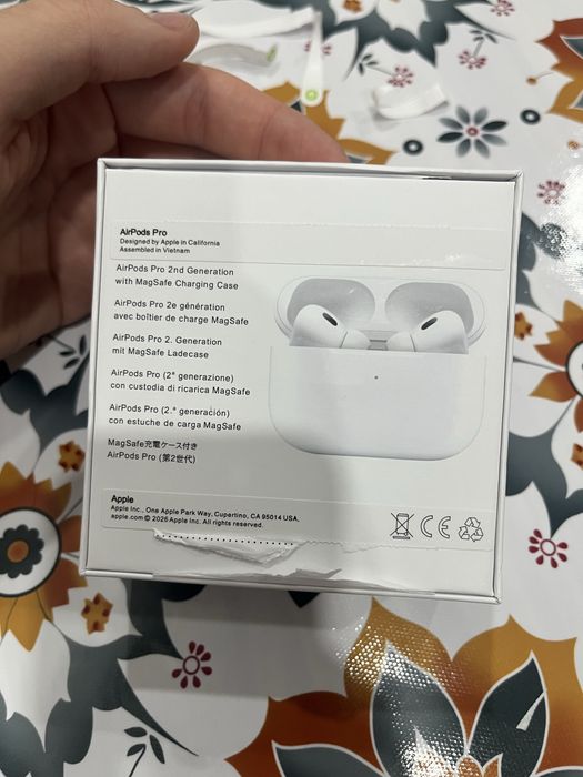 Продам новые Air pods pro Lux