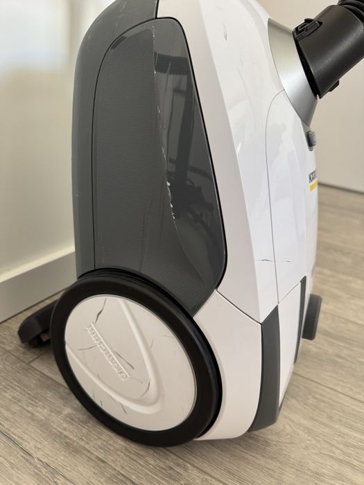 Прахосмукачка Karcher VC 2 PREMIUM 1 + подарък торбички