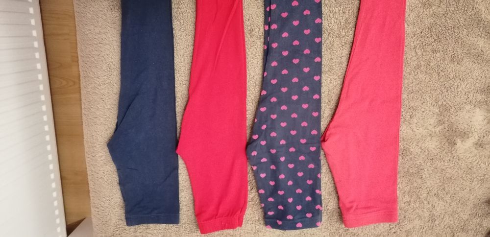 4 броя памучни клинчета + рокля с дълъг ръкав 98/104 размер.