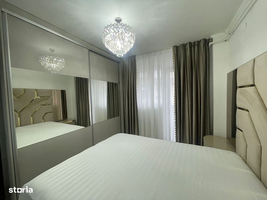 Apartament de vanzare 4 camere in zona Cetatii!