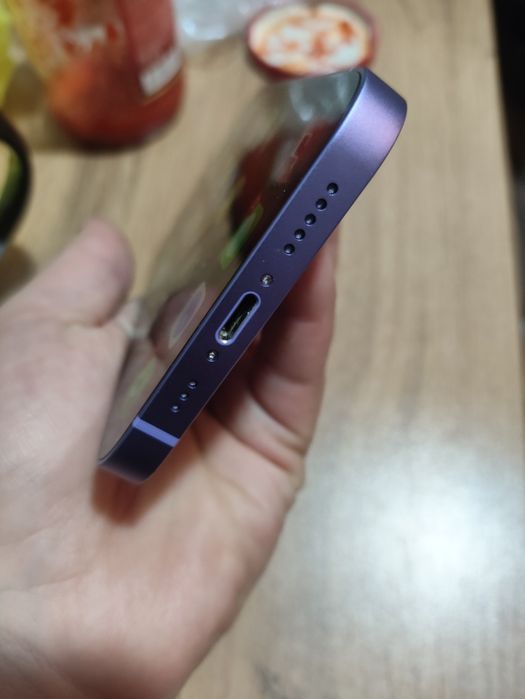 Продам айфон 12. В идеальном состоянии!