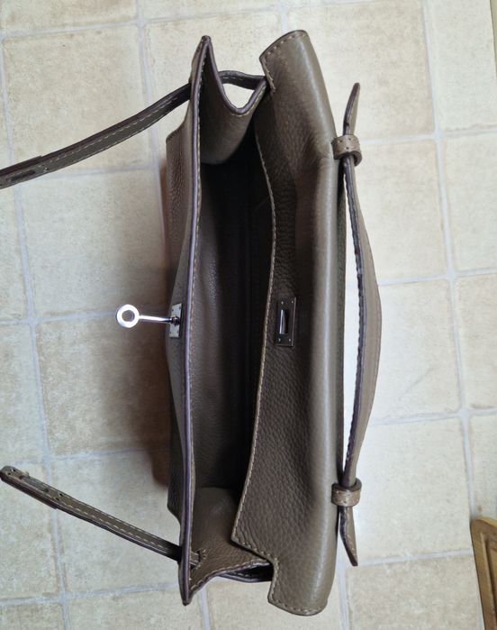 Продаётся кожаный клатч hermes kelly