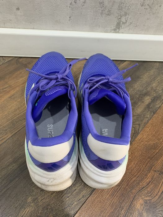 Продам кроссовки Adidas