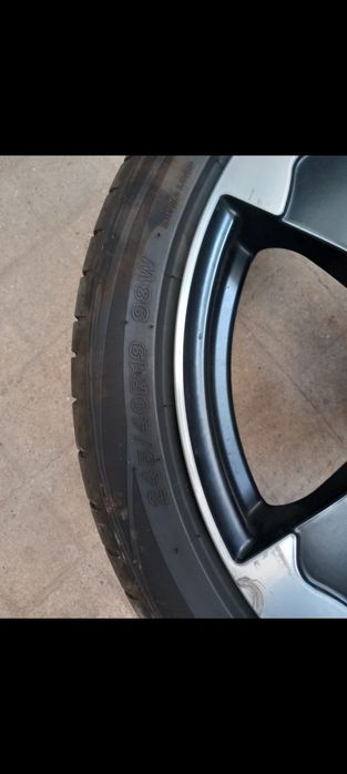 Vând urgent anvelope