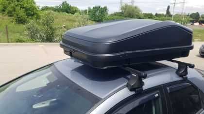Автобокс Junior Easy 145x94x40cm с 85 mm крепежи, с ключ, 420Л - черен