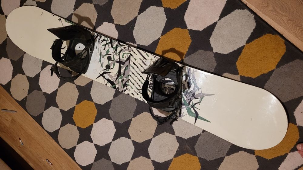 Placa snowboard Atomic 153 cu legături factory