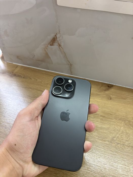 Iphone 15 pro Black Titanium 128GB