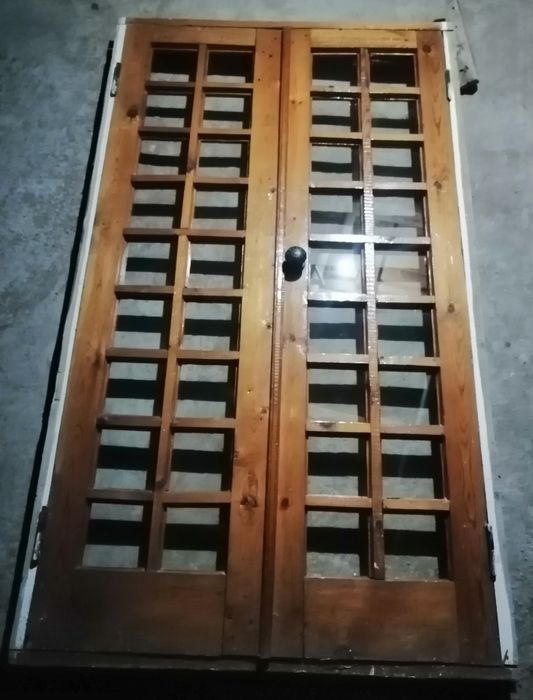 Продоеються межкомнатные двери в хорошо состояний