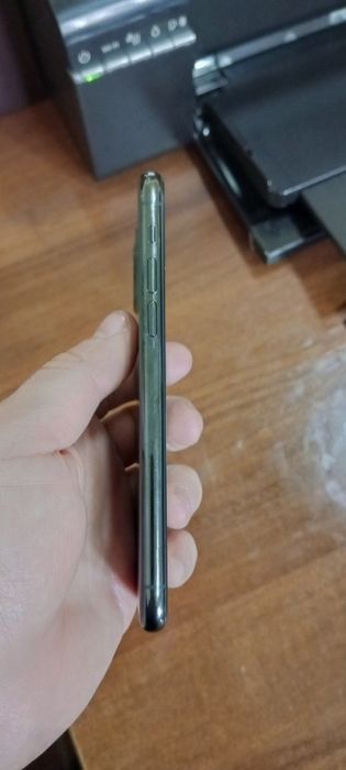 Iphone 11 pro ideal srchno sotiladi