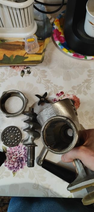 Mașină manuala de tocat carne