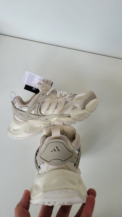 Adidas XLG Runner Deluxe