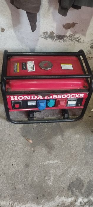 Generator de curent monofazat și trifazat