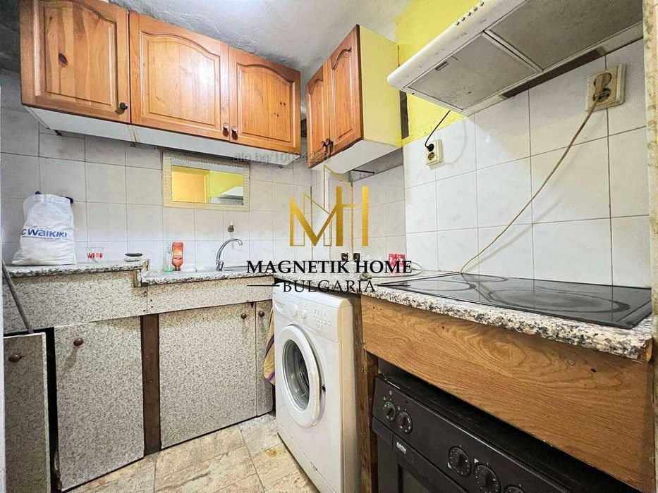 Дава се под наем Многостаен апартамент в Бургас, Център - 100 кв.м за 280.5 € - Снимка #2