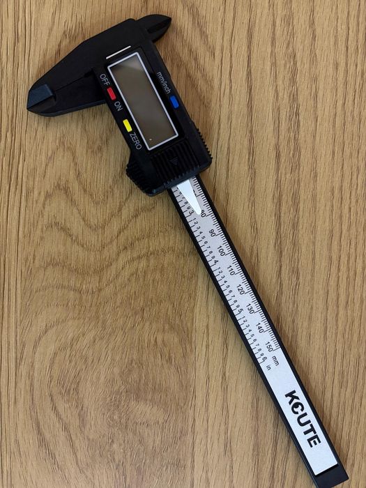 Instrument de măsurare digital 150 mm – Ecran LCD, conversie inch/mm