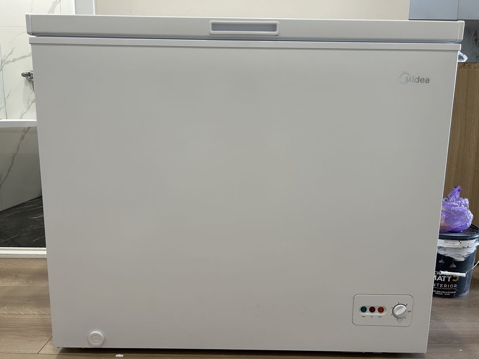 Морозильник 249л Midea