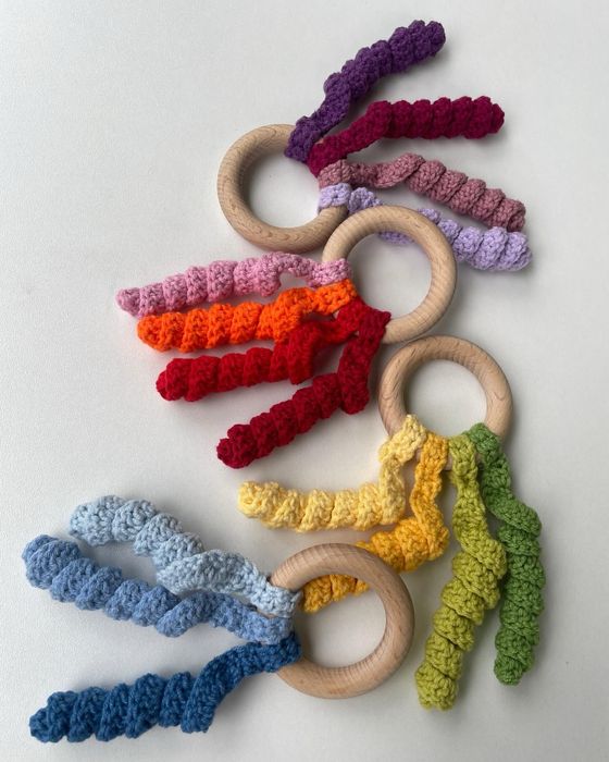 Монтесори гризалка за бебета