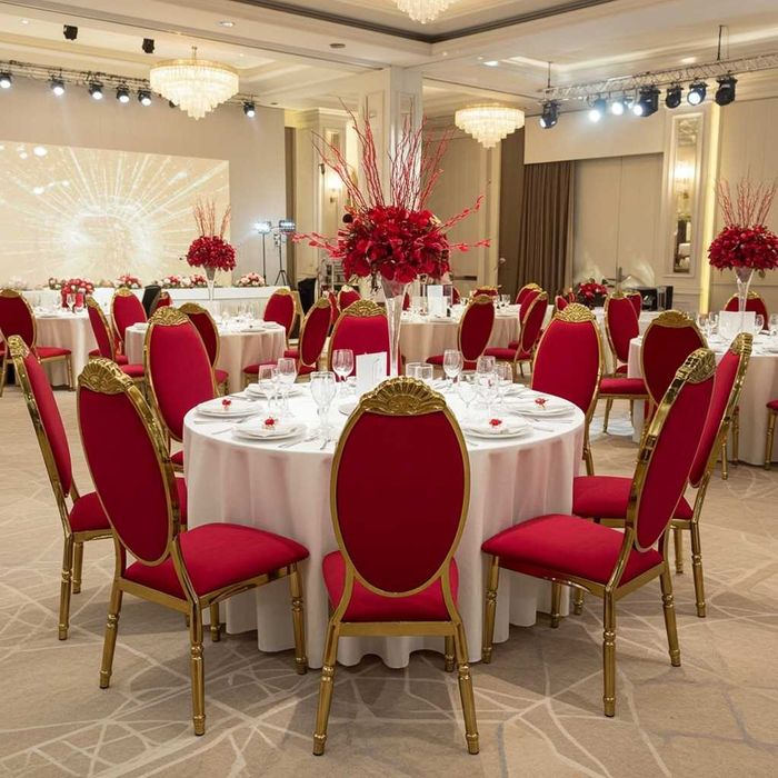 Scaun Lux, Catifea Rosie, Finisaj Crom Auriu, pentru Restaurant, Nunta