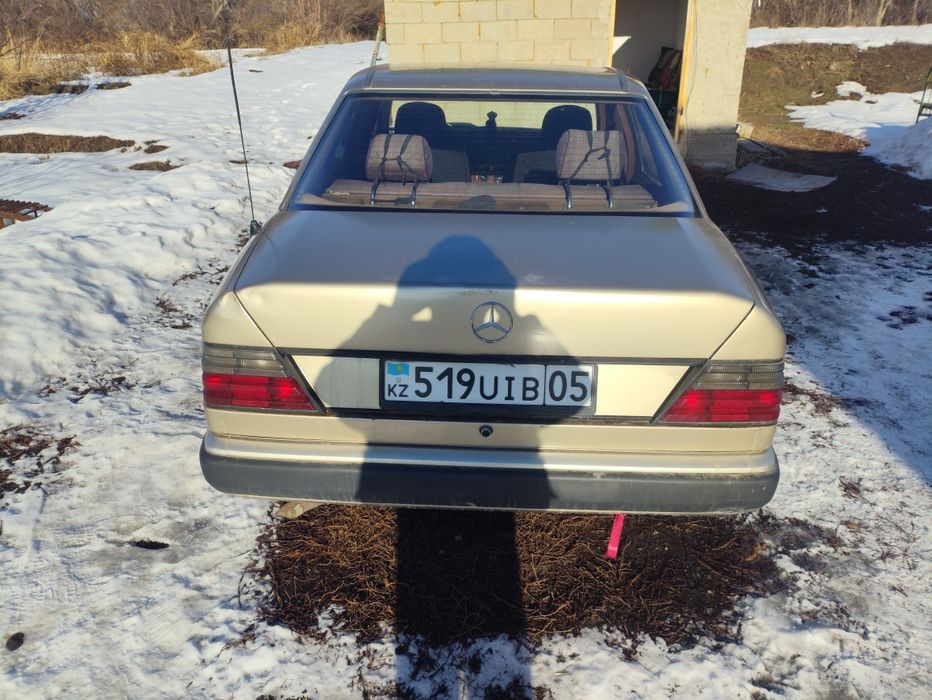 Продам Мерседес 124