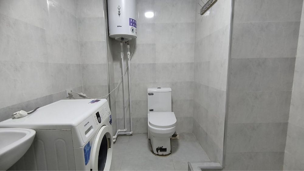 Yashnobod Olmosda Ijaraga kvartira bor Yolli yuzi metro yaqin gilam ha