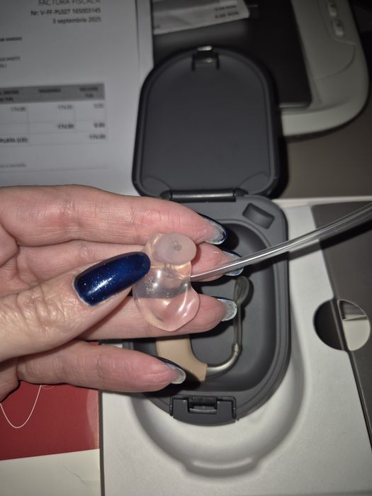 Vând aparat auditiv ca nou