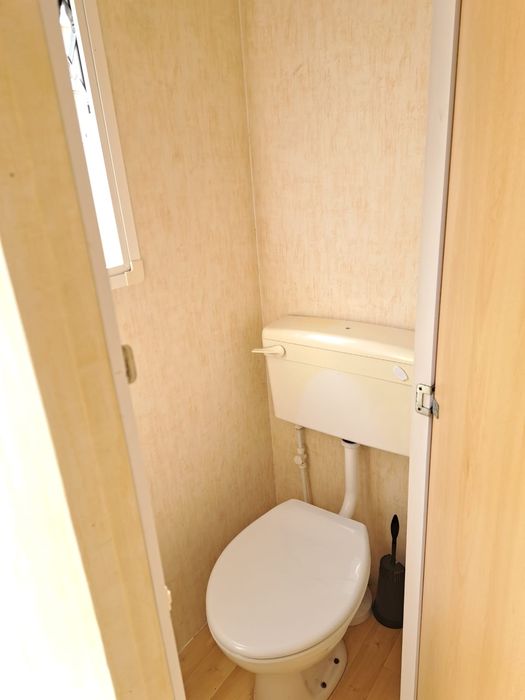 TRANSPORT GRATUIT ! Casa pe roti Casa mobila Casa fara autorizatie / 3 camere / bucatarie / 2 bai / termopan / toate anotimpurile