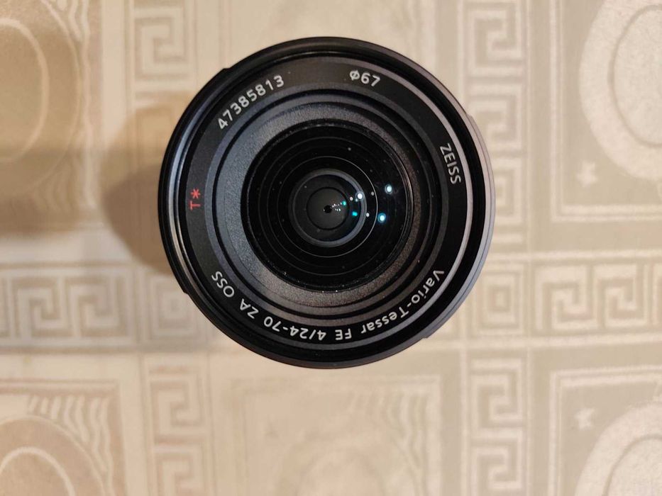 Обектив Sony FE 24-70mm f/4 OSS Vario-Tessar T* ZA