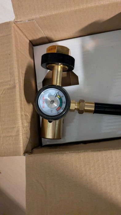 Heliu! Heliu pentru baloane sau alte utilizări tehnice