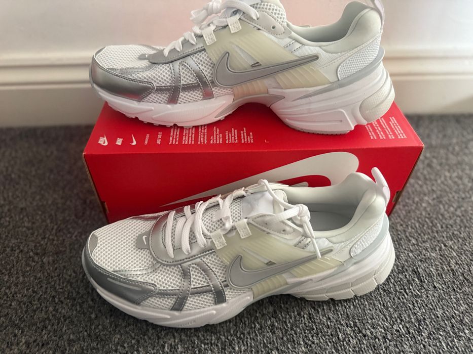 Мъжки маратонки Nike V2K Run