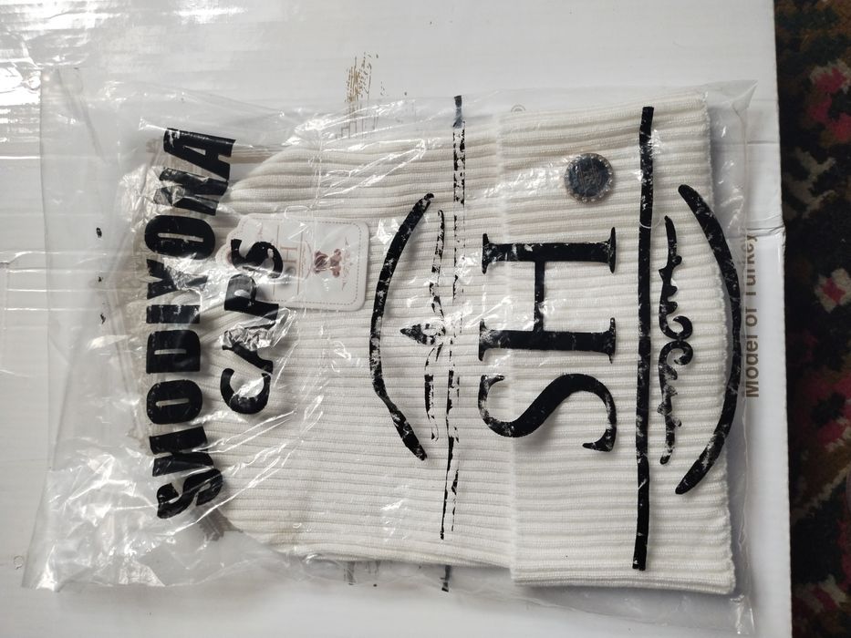 Кизлар  жапкаси.