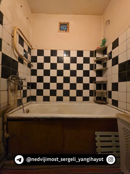 Продаётся 2/3/5  квартира Дустлик-1