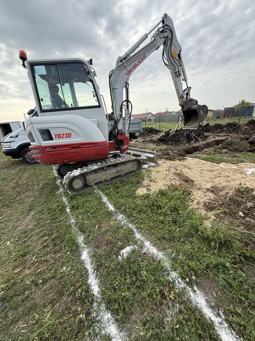 Inchiriere utilaje miniexcavator miniincarcator(bobcat)