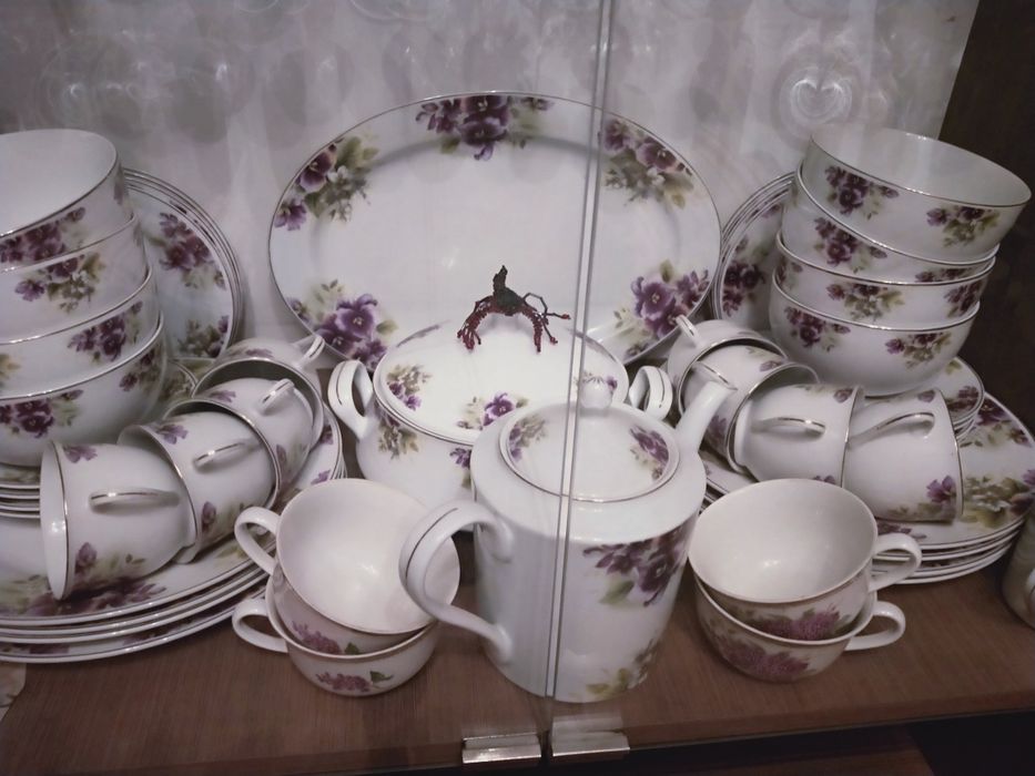 Сервиз столовый новый