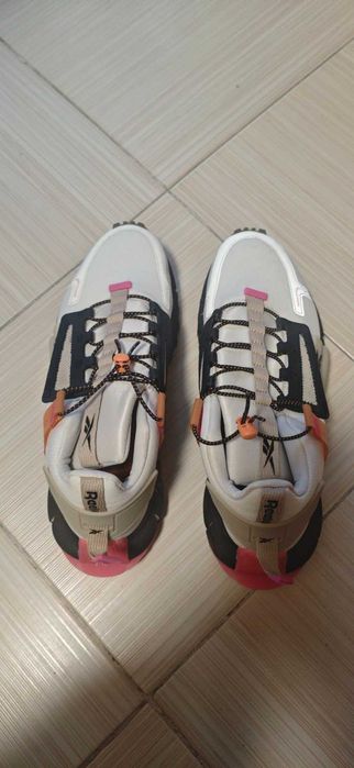 Маратонки    Reebok