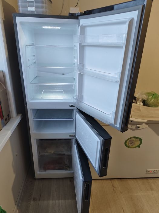 Холодильник продам