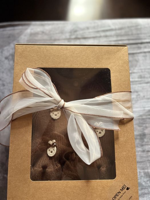 Костюм на новорожденную девочку.