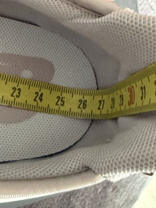 New Balance 327 gri cu alb marimea 42 noi originali piele