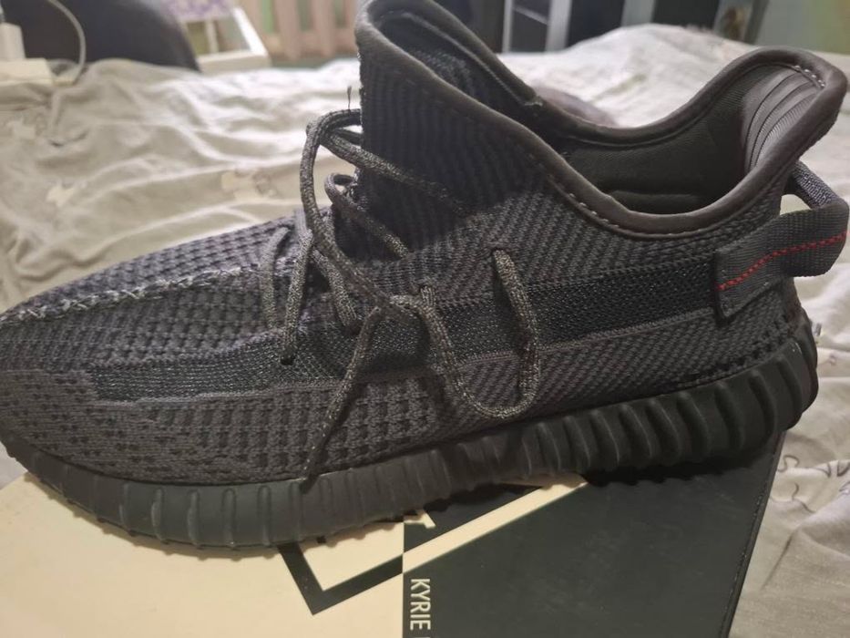 Yeezy 350 noi!! Doar astazi!!