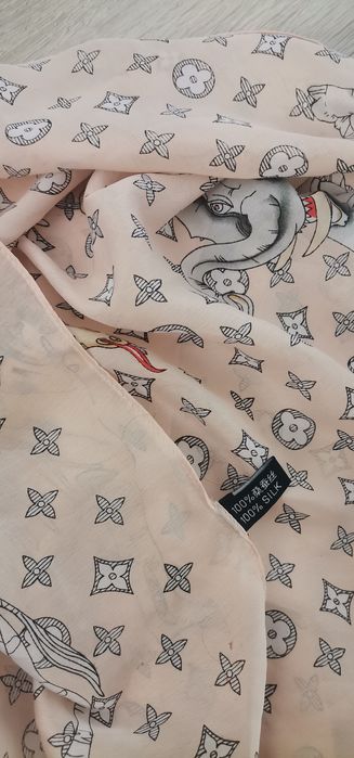 Louis vuitton дамски шал