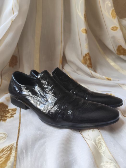 Мужской туфли сатылады