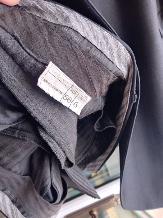 Costum Giorgio armani marimea 56