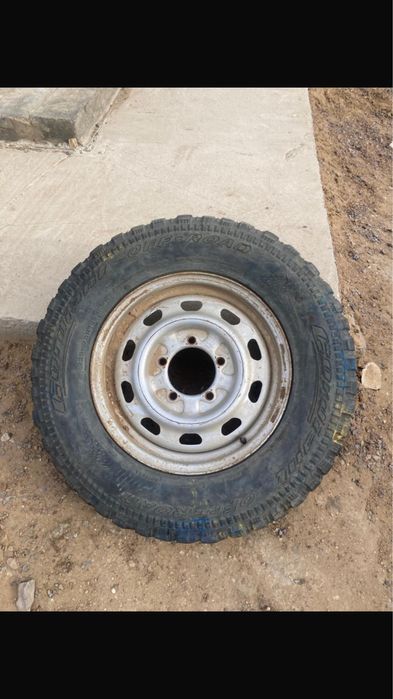 покрышка комплекте 225/75/R16