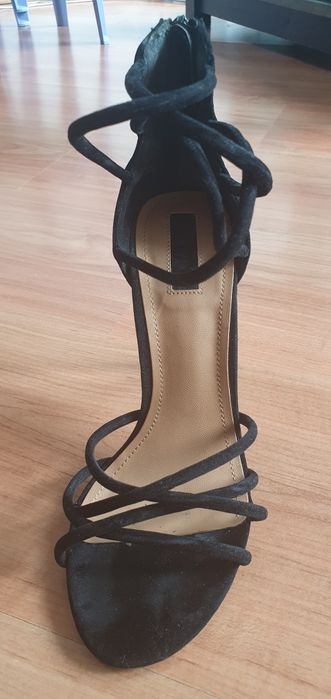 Vand sandale de gala din velour