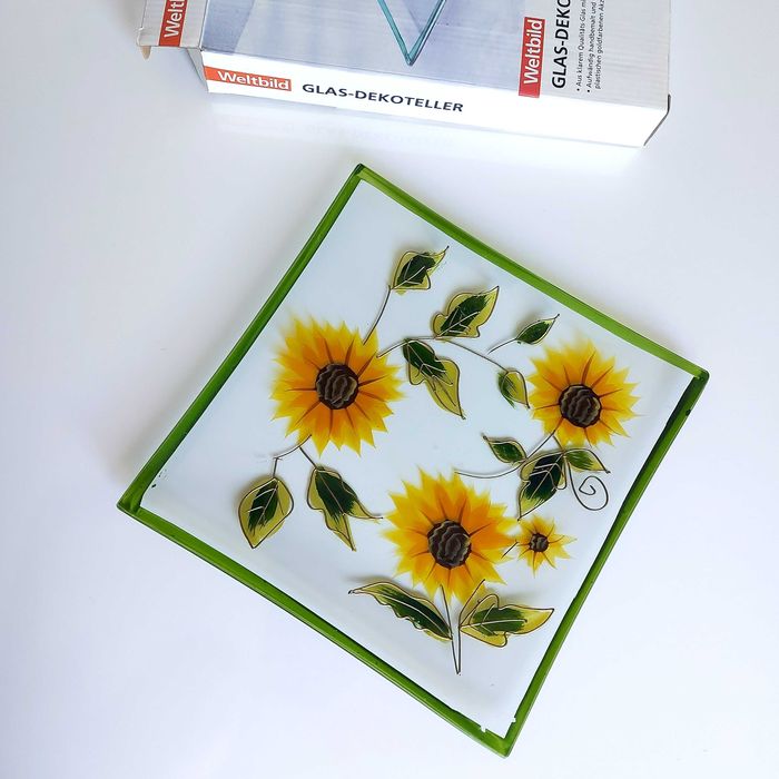 Farfurie decor sticlă Weltbild pictată manual