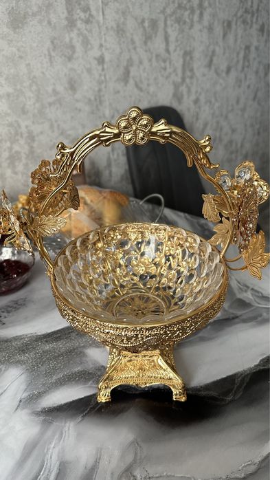 Срочно продаю печенницу, конфетницу