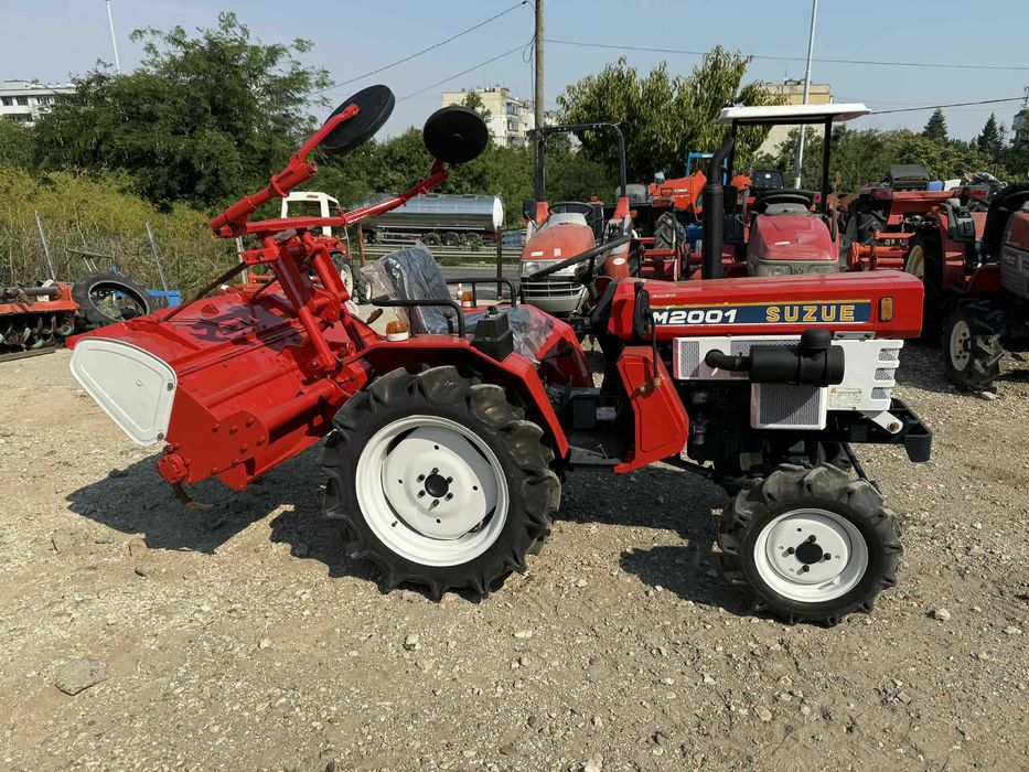 Трактор MITSUBISHI M2001 4x4